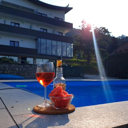Hotel Lohovo Bihać Eksteriør billede