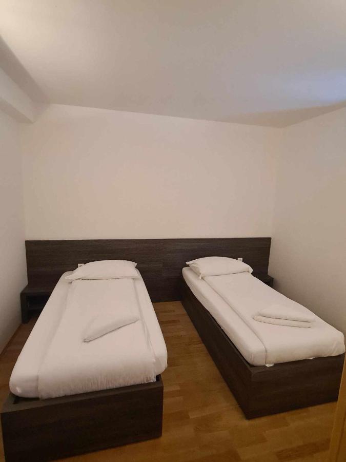 Hotel Lohovo Bihać Eksteriør billede