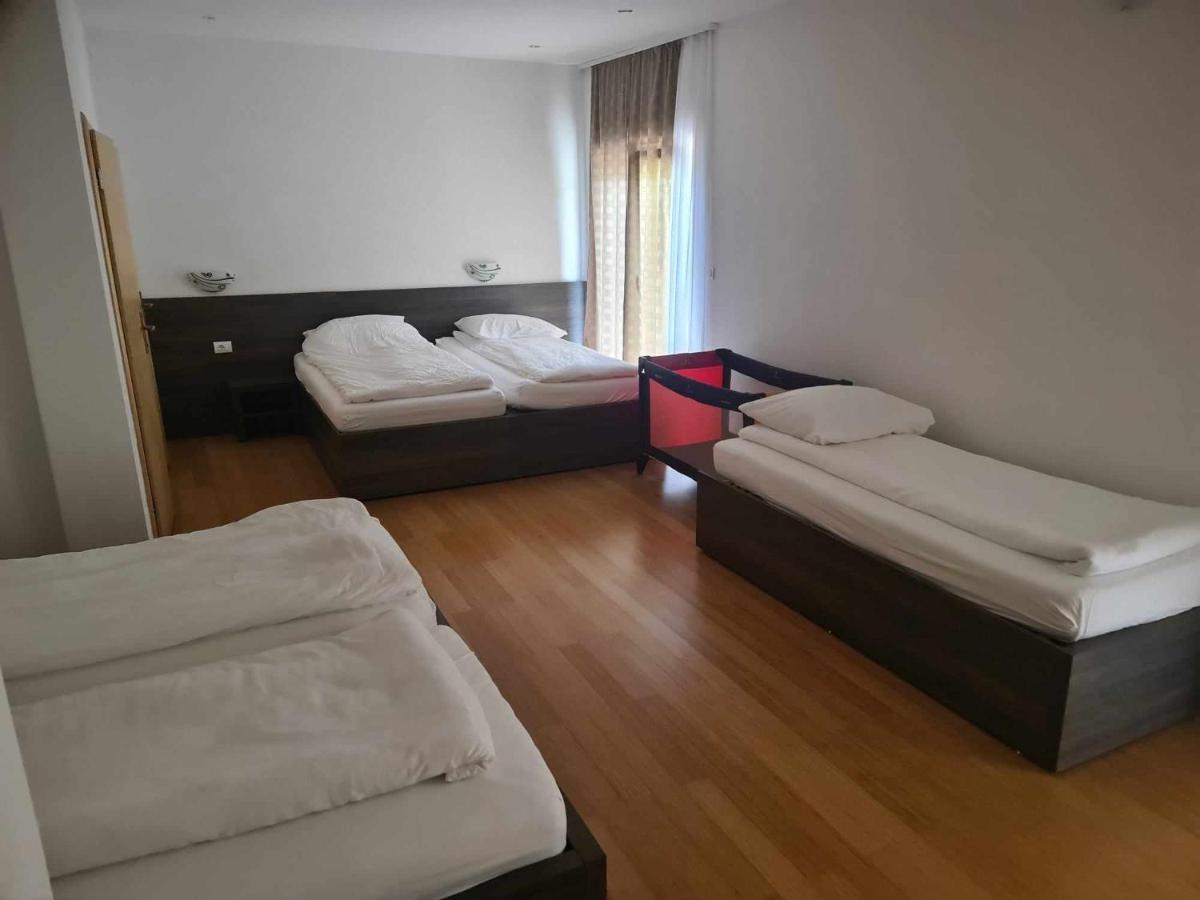 Hotel Lohovo Bihać Eksteriør billede
