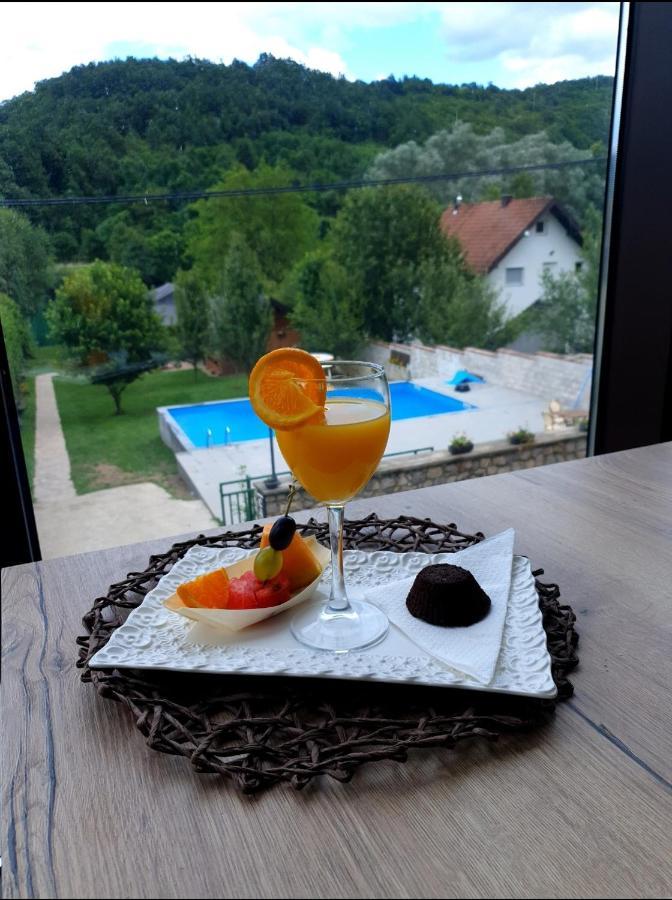Hotel Lohovo Bihać Eksteriør billede