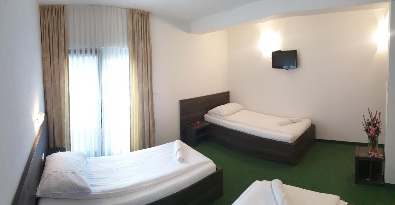 Hotel Lohovo Bihać Eksteriør billede