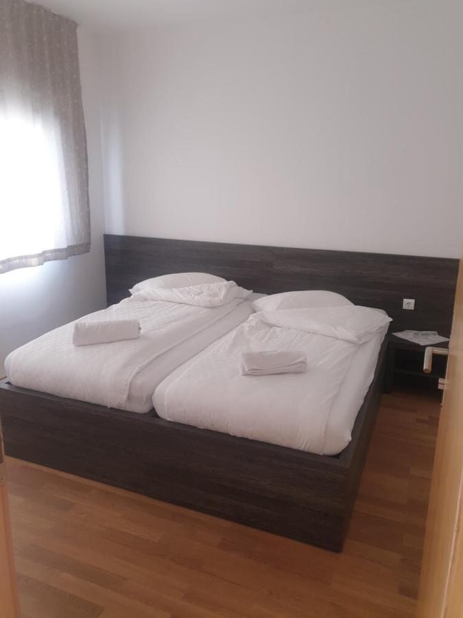Hotel Lohovo Bihać Eksteriør billede