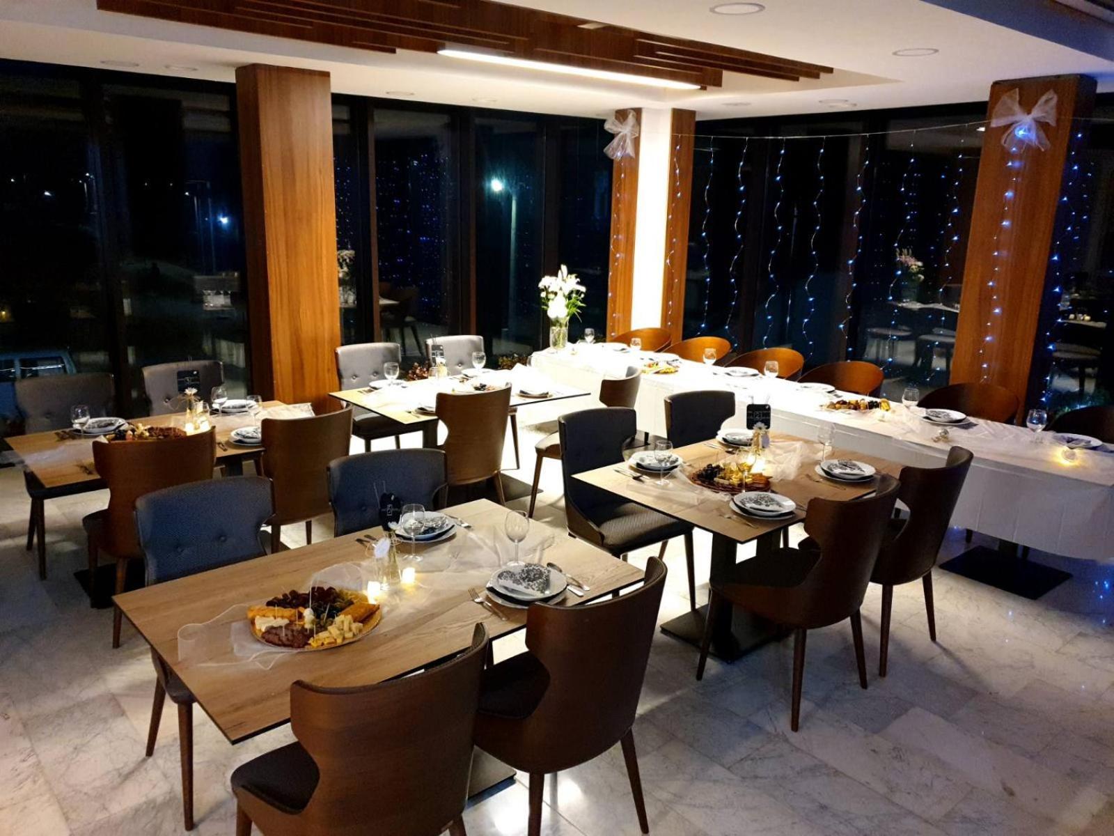 Hotel Lohovo Bihać Eksteriør billede